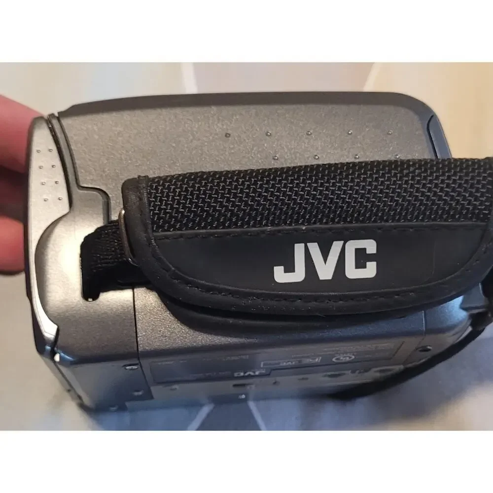 JVC GR-DA30 Digital Video Camera For Parts/Not Working